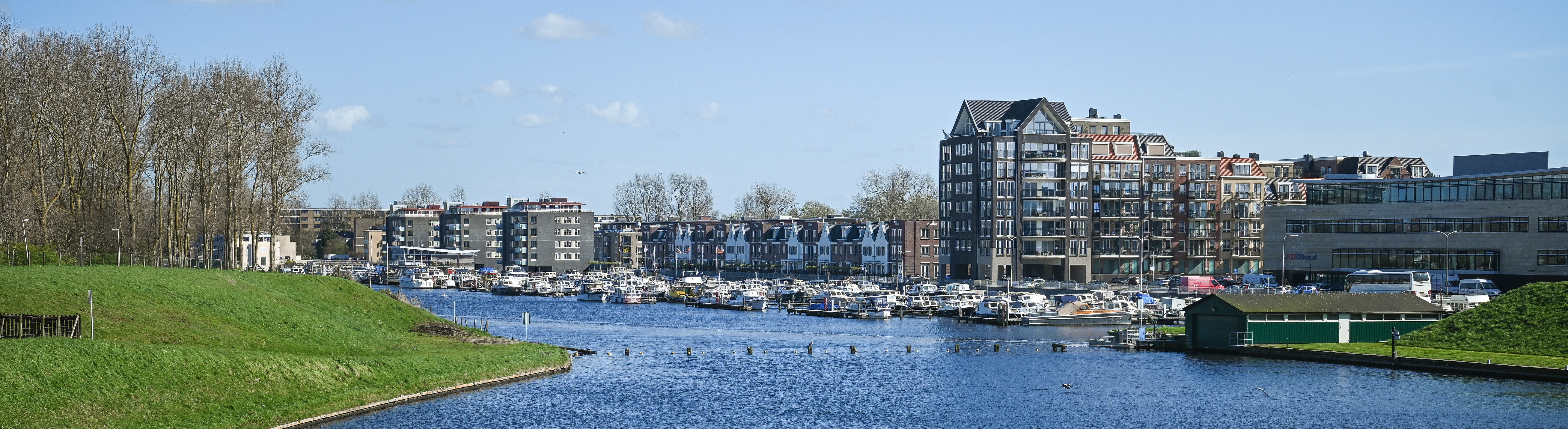 Uitzicht over de binnenwatering Katwijk